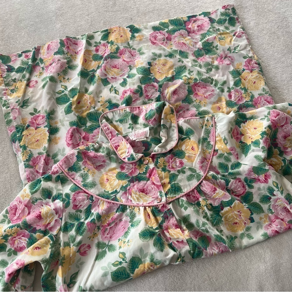 Vintage Carriage Court Floral Patterned Dress Sleepwear